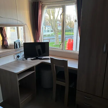 3 Bedroomed Caravan With Amazing Sea Views! *