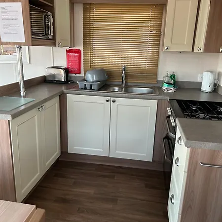 3 Bedroomed Caravan With Amazing Sea Views! Scarborough